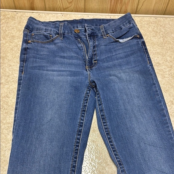 Denim - Seven7 Classic Blue Women's Jeans. Boot Cut